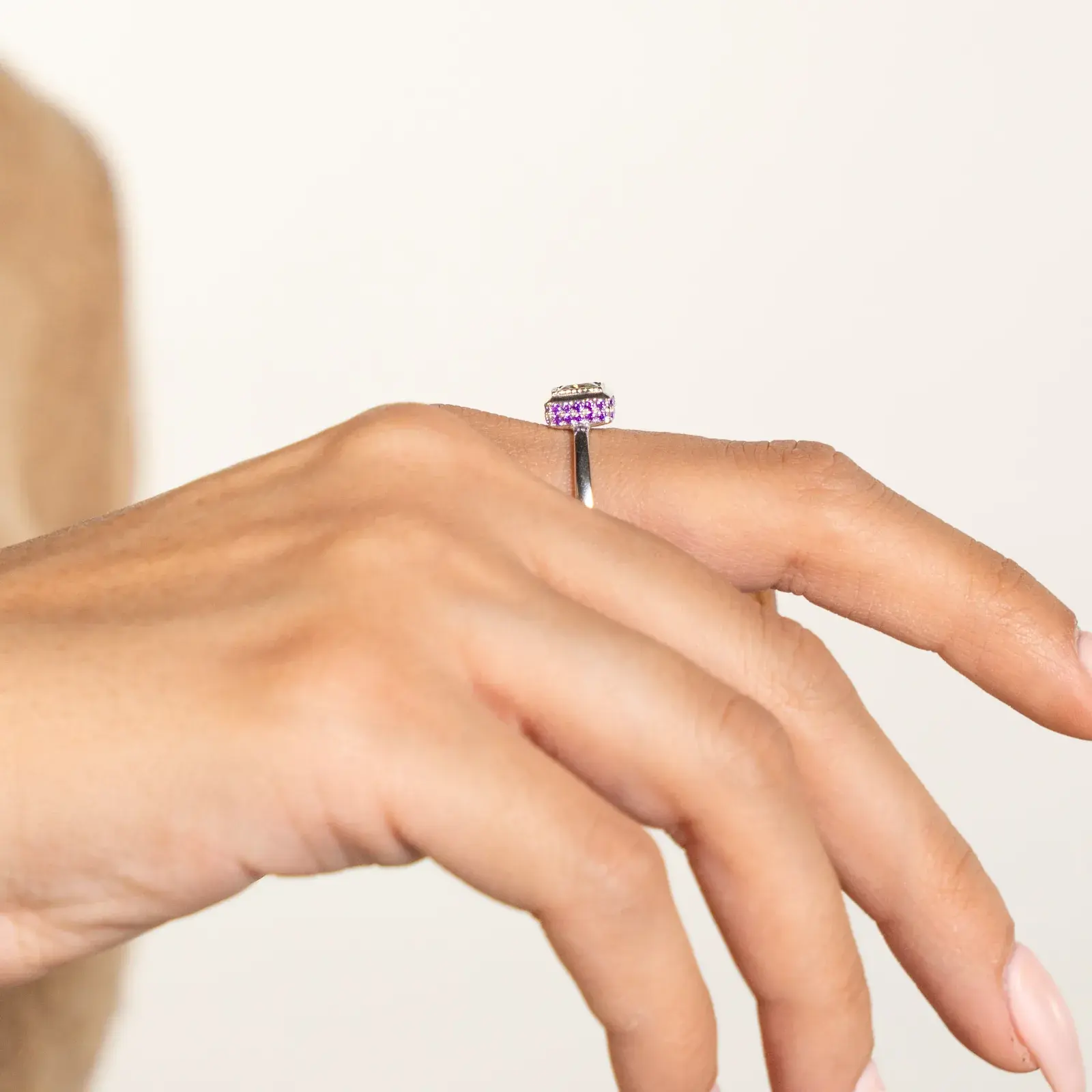 Violet Frame Ring — 5