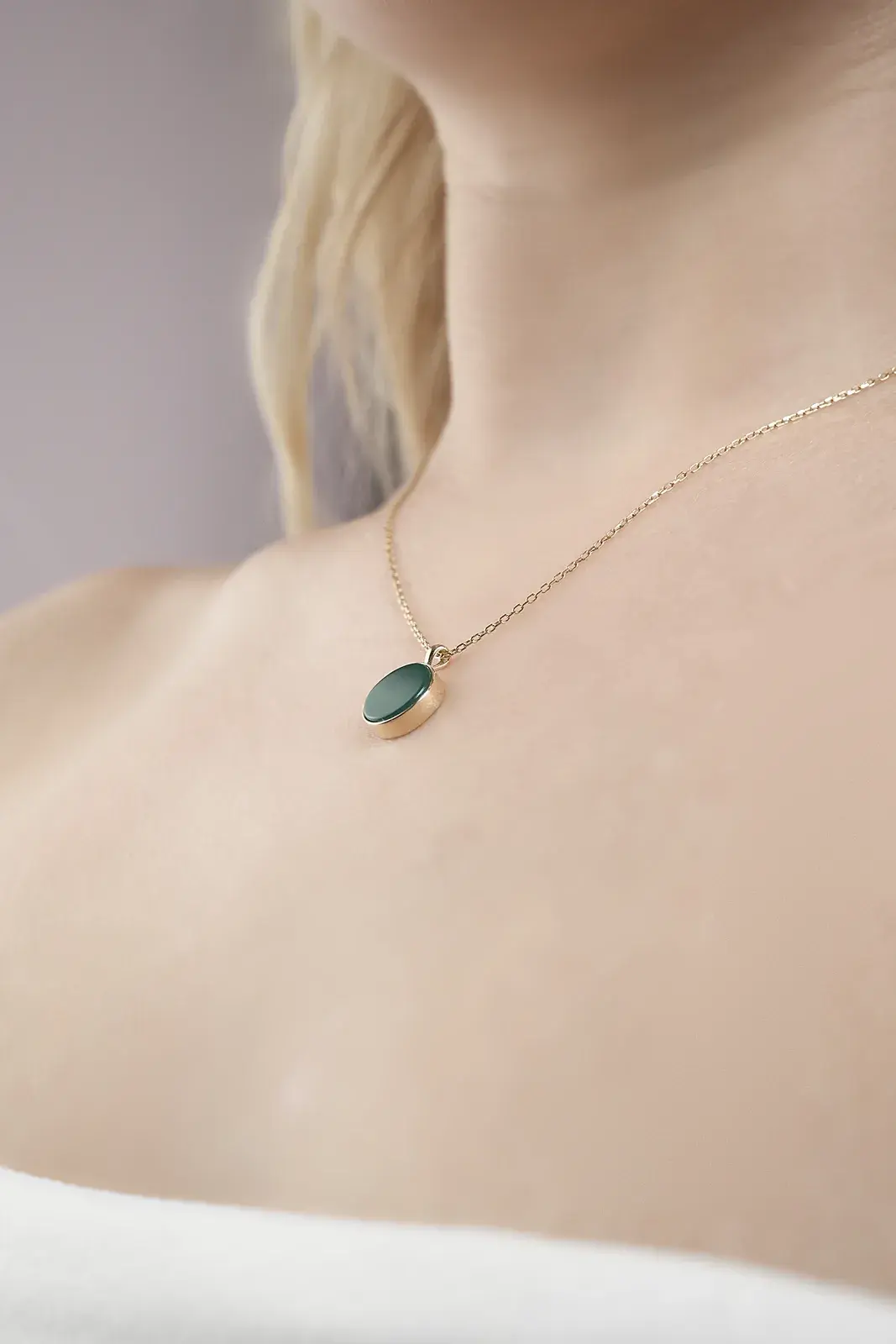 Round Green Onyx Pendant Necklace — 5