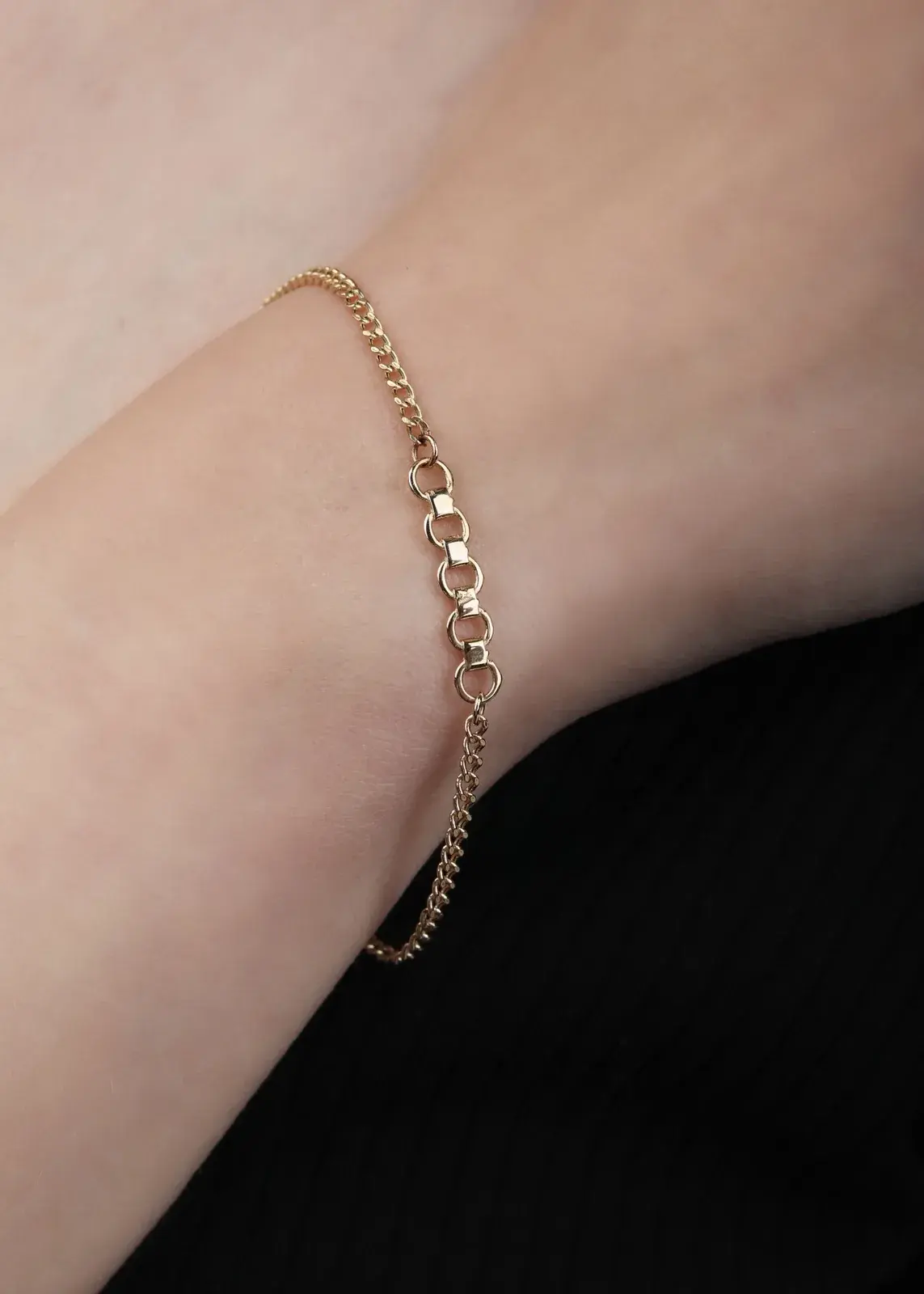 Curb Chain Spinner Bracelet — 8