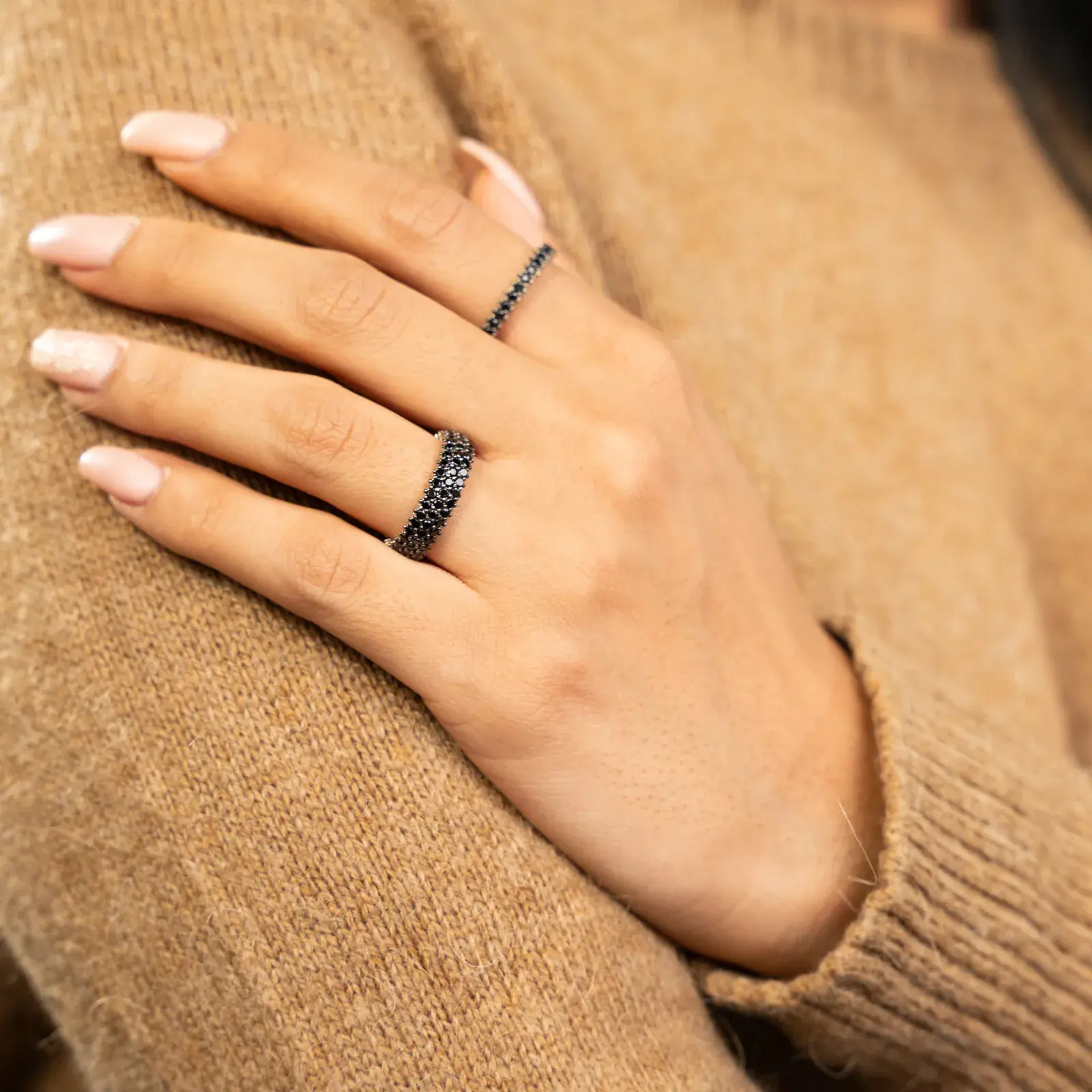 Black and White Eternity Band — 3